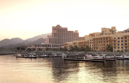 Fairmont Fujairah Beach Resort 5*